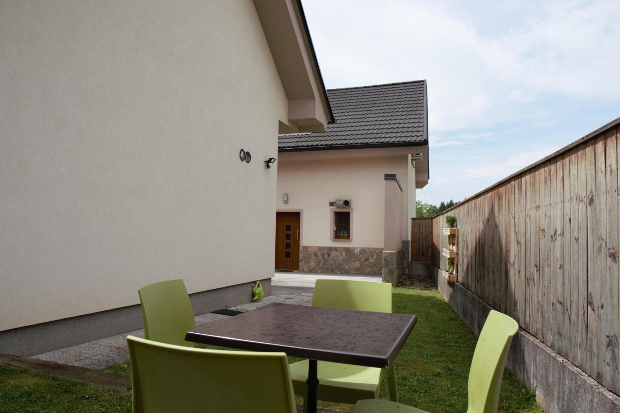 Domen'S Cozy Rentals Kranj Esterno foto
