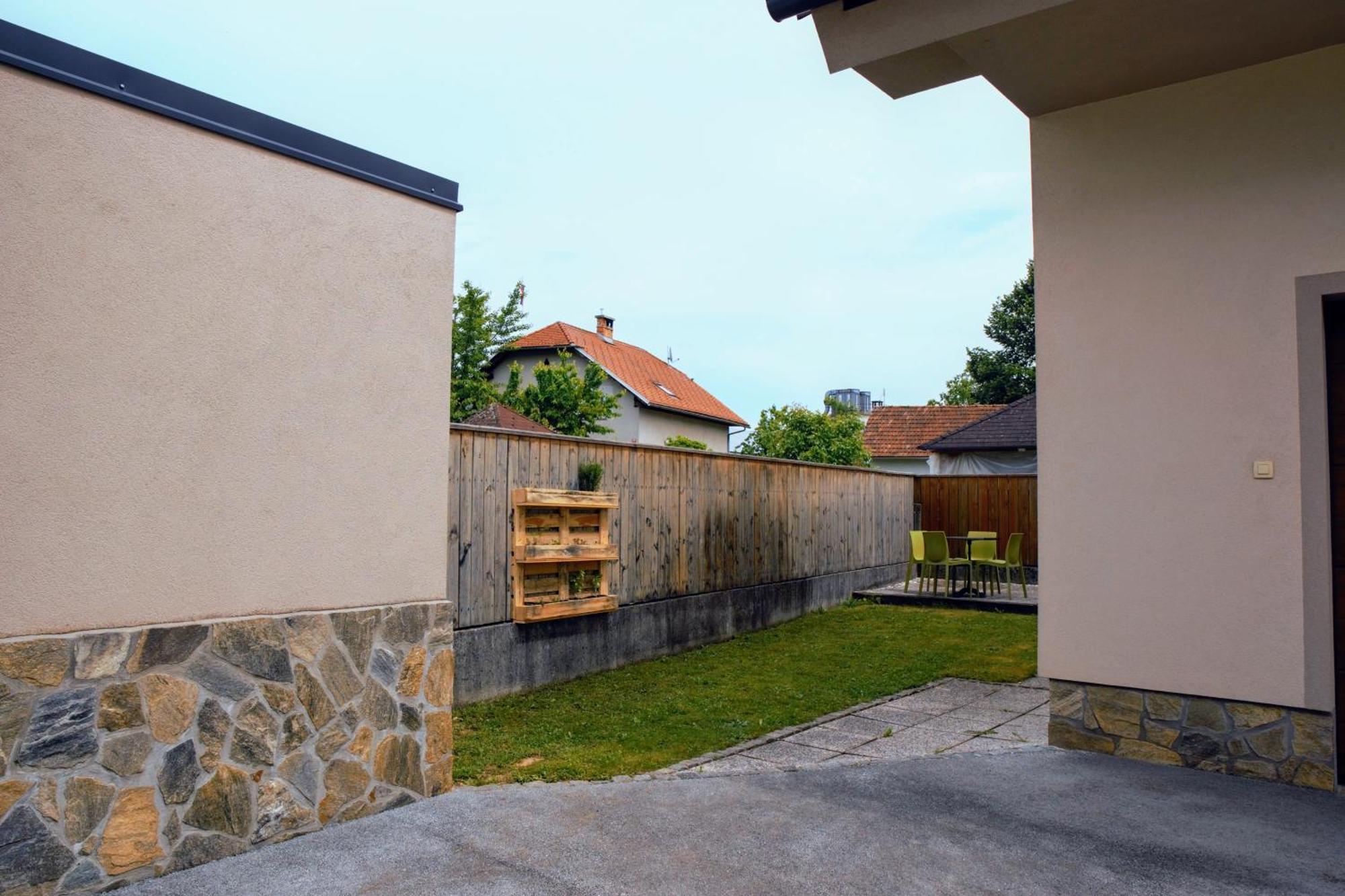 Domen'S Cozy Rentals Kranj Esterno foto