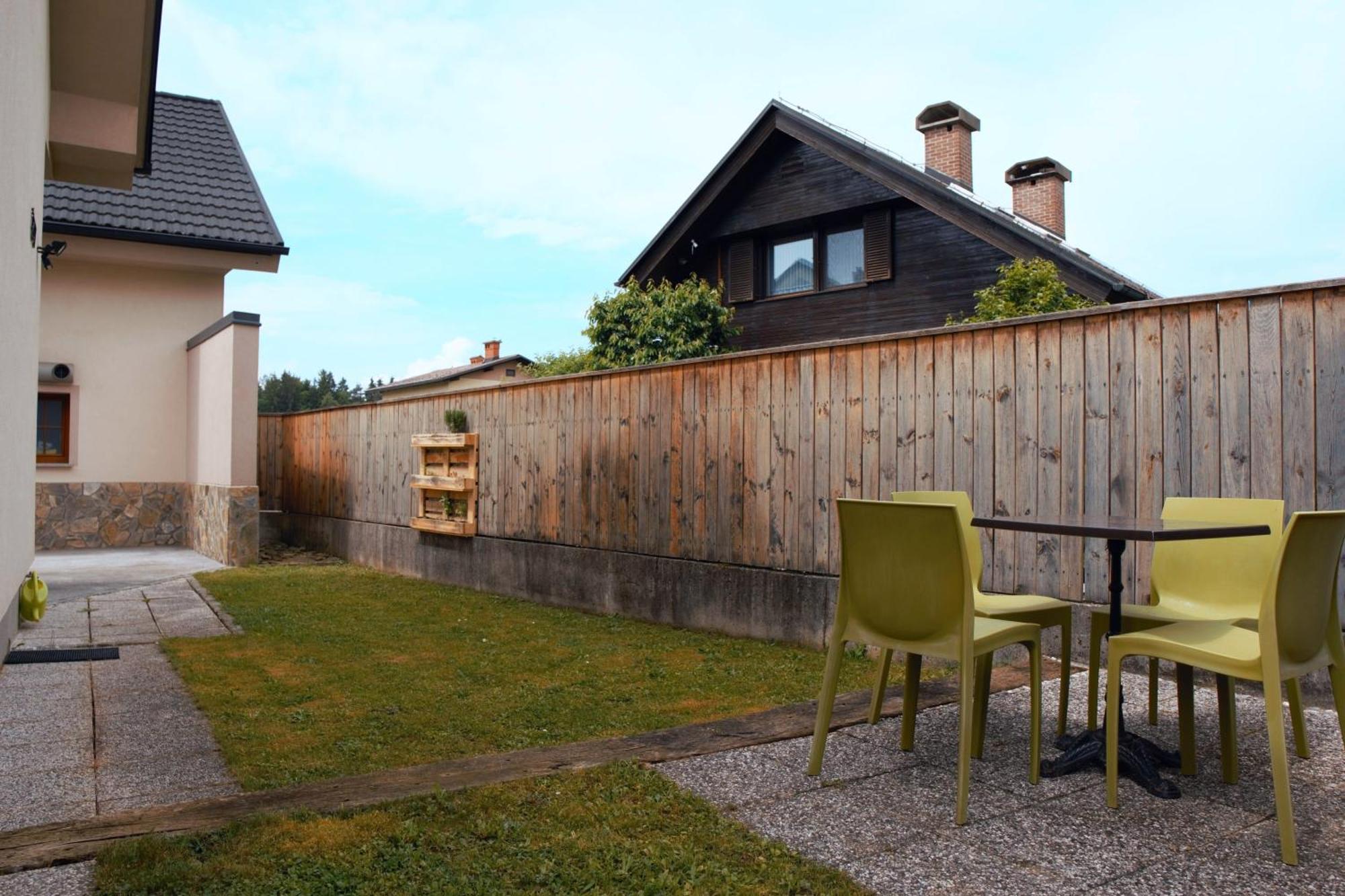 Domen'S Cozy Rentals Kranj Esterno foto