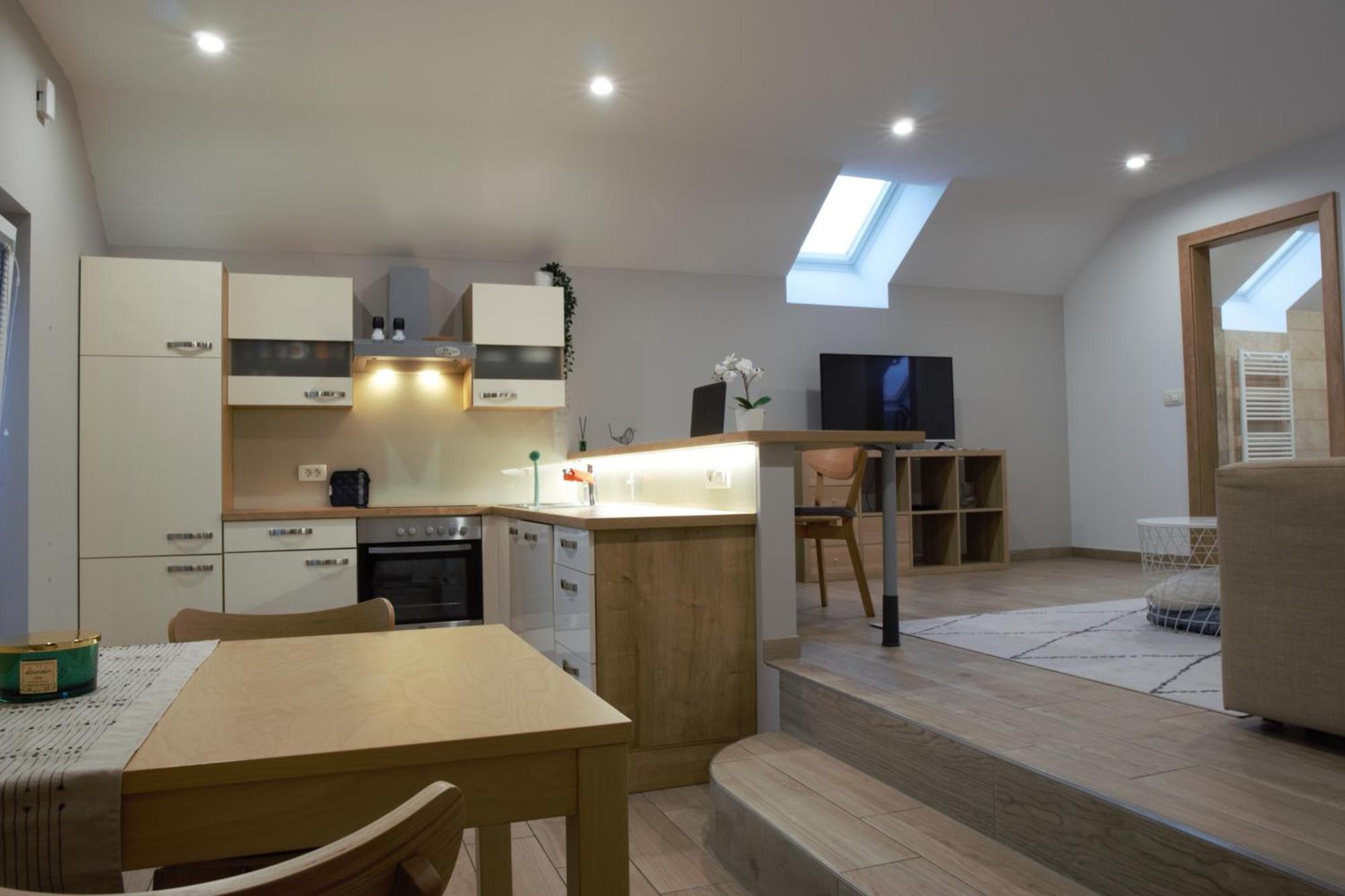 Domen'S Cozy Rentals Kranj Esterno foto